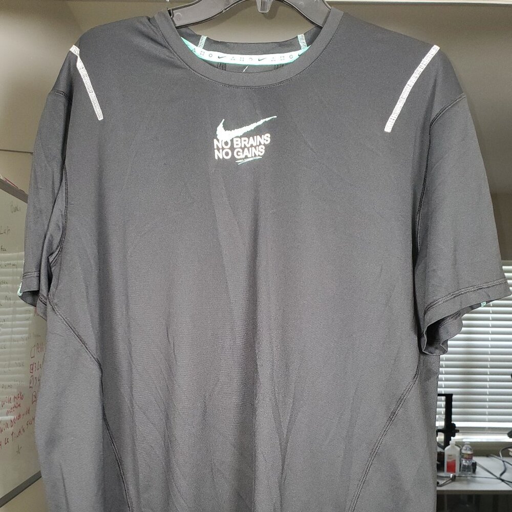 MENS NIKE NO BRAINS NO GAINS DRI-FIT T-SHIRT MEDIUM